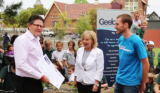 cheque-hand-over_560pix