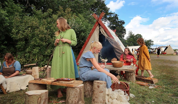 IMG_3892MVI-vikingvillage1000